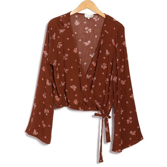 NWT We The People Boho Wrap Crop Top - Large - Picture 3 of 8